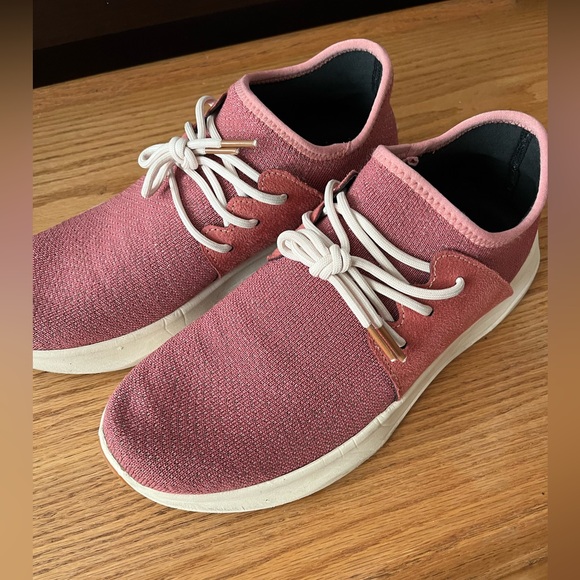 Vessi Everyday Classic Waterproof Sneakers - Picture 1 of 4